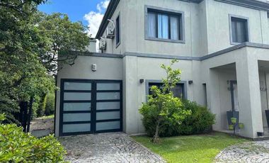 Casa en venta en Los Ombues de Hudson