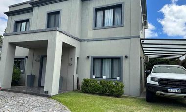 Casa en venta en Los Ombues de Hudson