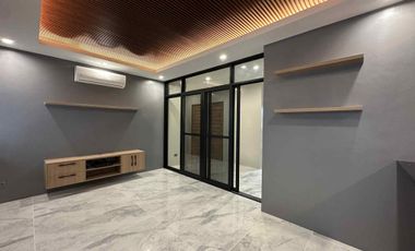 Brand New House & Lot For Sale in Tagaytay City-MC
