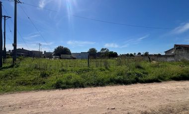 Venta lote en esquina excelente ubicaciòn