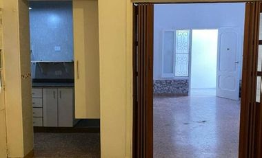VENTA PH 3 AMBIENTES + DEPTO. 2 AMB. EN  BERNAL.