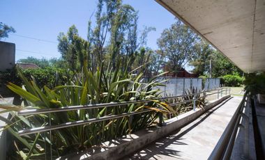 OFICINAS 960 m2 PLANTA LIBRE   OLIVOS 18 cocheras