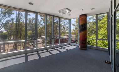 OFICINAS 960 m2 PLANTA LIBRE   OLIVOS 18 cocheras