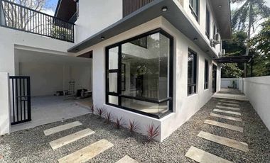 House & Lot for Sale in Tagaytay City-MC