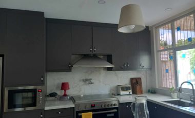 Pre-Owned House & Lot For Sale in Tagaytay City-MC