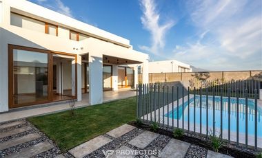 Casa en Arriendo en Monseñor Adolfo Rodriguez