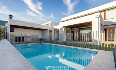 Casa en Arriendo en Monseñor Adolfo Rodriguez