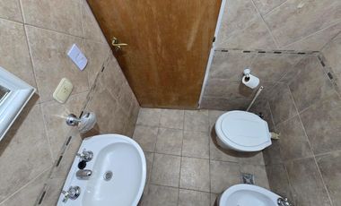 Departamento con cochera en alquiler en Caseros, Tres de Febrero, Provincia de Buenos Aires