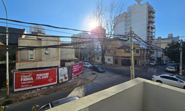 Departamento con cochera en alquiler en Caseros, Tres de Febrero, Provincia de Buenos Aires