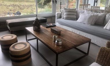 Casa con picsina, 4  Dormitorios 3 Baños Senderos l lote 61