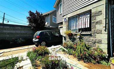 Casa en Venta en Av Las Torres - Piedra Roja