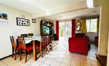 Casa en Venta en Av Las Torres - Piedra Roja