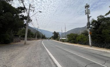 PARCELA RECTANGULAR CON VISTAS Y ACCESOS