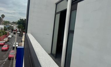 EDIFICIO COMERCIAL MULTINIVEL EN VENTA  ZONA CÉNTRICA DE QUERÉTARO A 1 MIN DE AVENIDA CONSITUYENTES Y 5 MINS DE ALAMEDA Y GOMEZ MORIN.