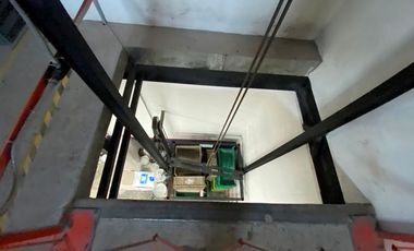 EDIFICIO COMERCIAL MULTINIVEL EN VENTA  ZONA CÉNTRICA DE QUERÉTARO A 1 MIN DE AVENIDA CONSITUYENTES Y 5 MINS DE ALAMEDA Y GOMEZ MORIN.