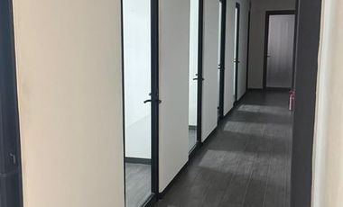 EDIFICIO COMERCIAL MULTINIVEL EN VENTA  ZONA CÉNTRICA DE QUERÉTARO A 1 MIN DE AVENIDA CONSITUYENTES Y 5 MINS DE ALAMEDA Y GOMEZ MORIN.