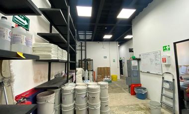 EDIFICIO COMERCIAL MULTINIVEL EN VENTA  ZONA CÉNTRICA DE QUERÉTARO A 1 MIN DE AVENIDA CONSITUYENTES Y 5 MINS DE ALAMEDA Y GOMEZ MORIN.