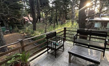 Casa más depto. a la venta en Costa del Este - Los Cedros e/ Dalias y Cisantemos al 734