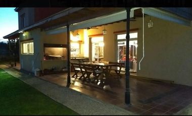 Casa con Pileta - Costa Esmeralda - Barrio Ecuestre - Lote 338