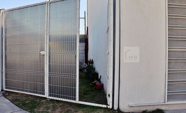 Casa en Condominio en Venta, Los Heroes Chalco III, Estado de Mexico