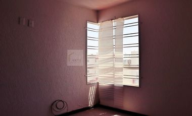 Casa en Condominio en Venta, Los Heroes Chalco III, Estado de Mexico