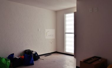 Casa en Condominio en Venta, Los Heroes Chalco III, Estado de Mexico