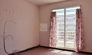 Casa en Condominio en Venta, Los Heroes Chalco III, Estado de Mexico