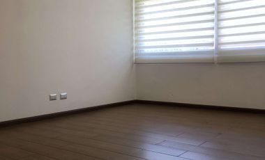 Tu Hogar en Barrio Italia  4D 3B 1E Totalmente Remodelado!!!