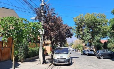 Casa en Arriendo en Uno Oriente /Vecinal