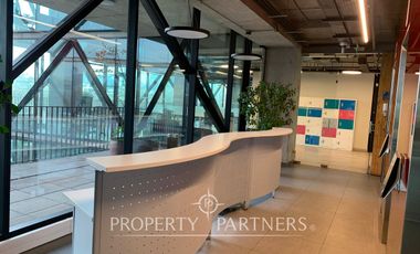 Oficina 374 m2 Plug and Play en Edificio Núcleo Bellavista
