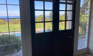 Casa en arriendo  año corrido en exclusivo condominio de Cachagua