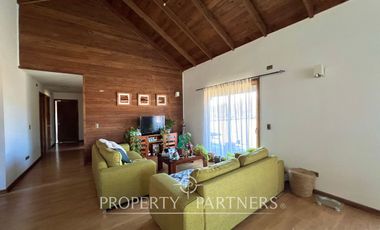 Hermosa casa en parcela ubicada a 6 km de Villarrica camino a Lican Ray