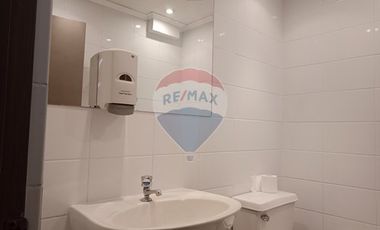 Promocion!! Oficina renovada Teatinos pasos Moneda
