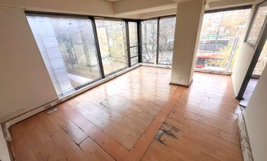 ARRIENDO Oficina de 120 m2, Metro Los Leones