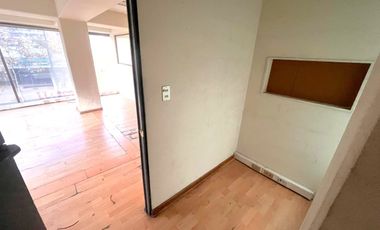 ARRIENDO Oficina de 120 m2, Metro Los Leones