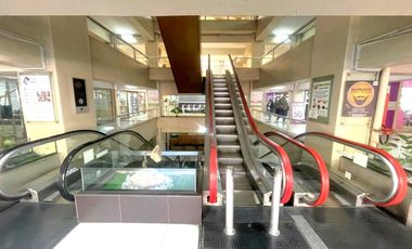 ARRIENDO Oficina de 120 m2, Metro Los Leones