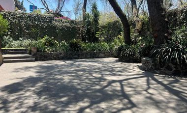 RENTA CASA EN JARDINES DEL PEDREGAL