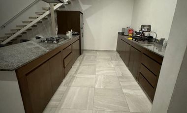 Casa en renta en privada