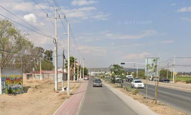 TERRENO COMERCIAL EN RENTA FRENTE A CAMPESTRE SAN ISIDRIO. 6