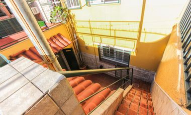 PH EN VENTA CON PATIOS Y TERRAZA