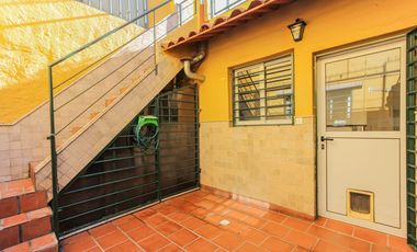 PH EN VENTA CON PATIOS Y TERRAZA