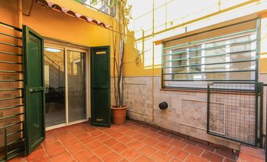 PH EN VENTA CON PATIOS Y TERRAZA