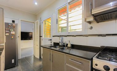 PH EN VENTA CON PATIOS Y TERRAZA