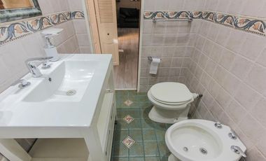 PH EN VENTA CON PATIOS Y TERRAZA