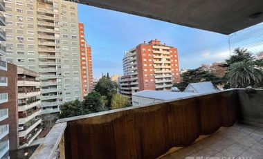 Departamento en alquiler  - Olivos - 2 ambientes amplio 60 mts  con cochera