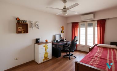 Casa en venta Ituzaingó 5 ambientes con quincho Apta crédito