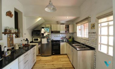Casa en venta Ituzaingó 5 ambientes con quincho Apta crédito