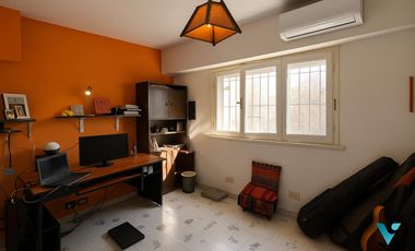 Casa en venta Ituzaingó 5 ambientes con quincho Apta crédito