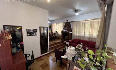 Venta casa 3 ambientes con cochera, patio con parrilla y terraza en Wilde
