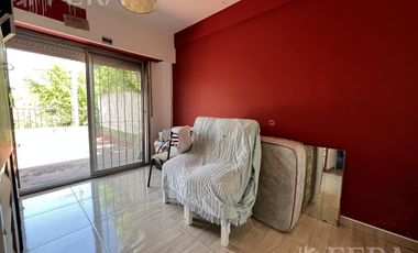 Venta casa 3 ambientes con cochera, patio con parrilla y terraza en Wilde